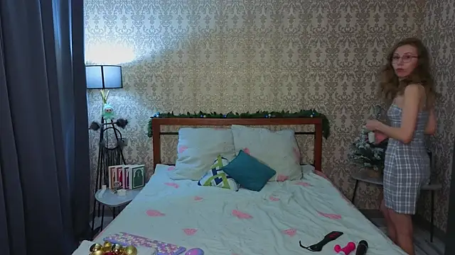 Lill Mary online show from December 16, 3:00 am