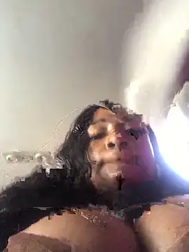 Snapshot of NovaDivine3000 chatting on March 22, 10:02 pm NovaDivine3000 online show from March 22, 10:02 pm