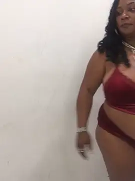 Snapshot of NovaDivine3000 chatting on March 26, 4:40 am NovaDivine3000 online show from March 26, 4:40 am