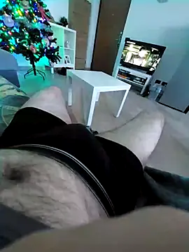 Snapshot of Marcolino183 chatting on December 23, 3:33 pm Marcolino183 online show from December 23, 3:33 pm