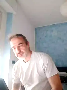 Snapshot of Marcolino183 chatting on January 13, 2:00 pm Marcolino183 online show from January 13, 2:00 pm