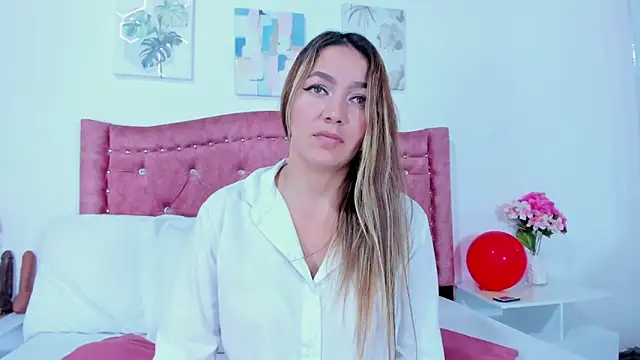 Snapshot of Mia_Malkovaa_ chatting on January 18, 4:10 pm Mia Malkovaa online show from January 18, 4:10 pm