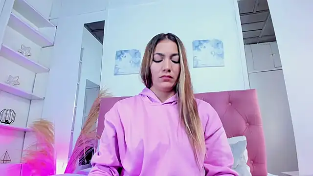 Snapshot of Mia_Malkovaa_ chatting on February 18, 1:55 pm Mia Malkovaa online show from February 18, 1:55 pm