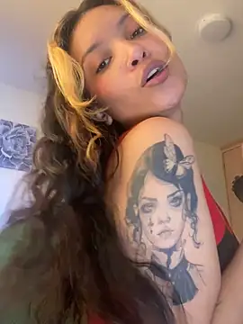 Snapshot of baby_lizy chatting on October 20, 8:53 pm baby lizy online show from October 20, 8:53 pm