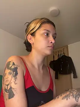 Snapshot of baby_lizy chatting on October 21, 9:15 pm baby lizy online show from October 21, 9:15 pm