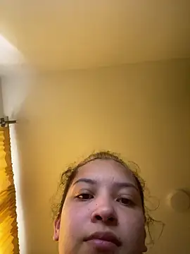 Snapshot of baby_lizy chatting on November 13, 9:03 pm baby lizy online show from November 13, 9:03 pm