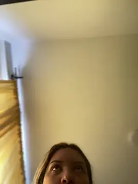 Snapshot of baby_lizy chatting on December 14, 4:56 pm baby lizy online show from December 14, 4:56 pm