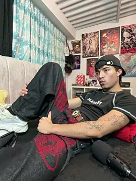 dylan fun18 online show from June 11, 1:27 am