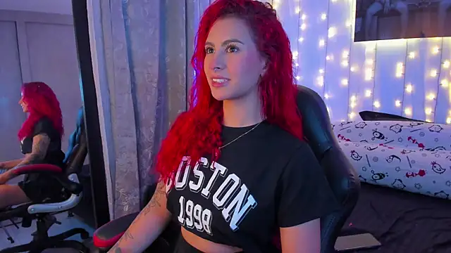 Sophiee Hill online show from January 13, 6:49 am