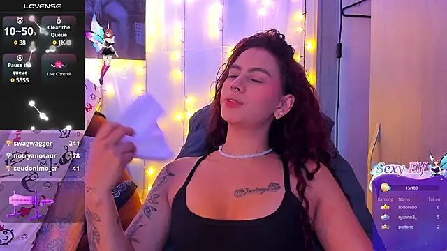 Sophiee Hill online show from March 4, 8:35 am