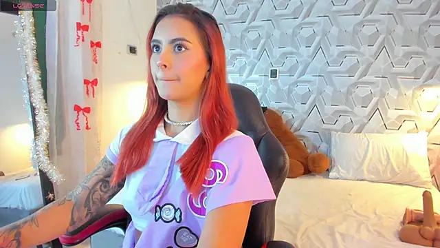 Sophiee Hill online show from February 2, 6:34 am