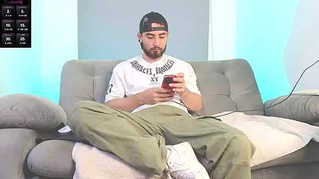 ander xoxo online show from October 21, 12:00 am