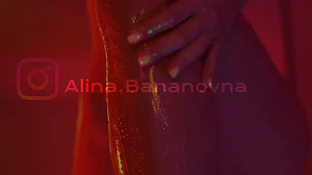 HeyBananas online show from October 8, 7:11 pm