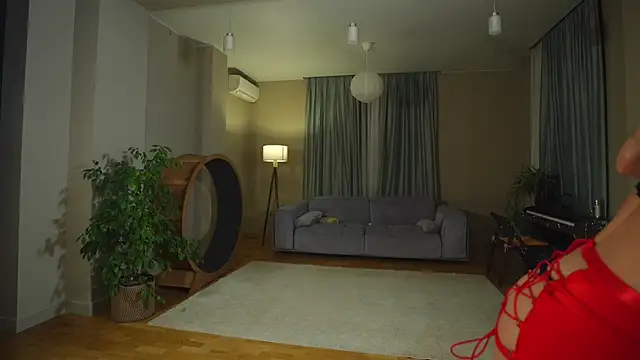 HeyBananas online show from October 12, 5:45 pm