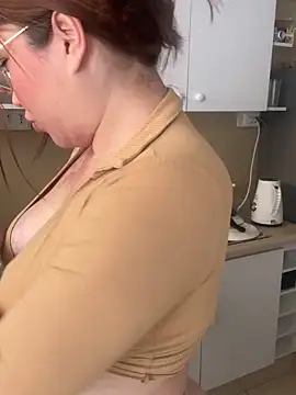 WhiteWomen online show from November 2, 5:26 pm