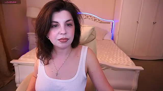 MirandaWong online show from March 21, 12:50 pm