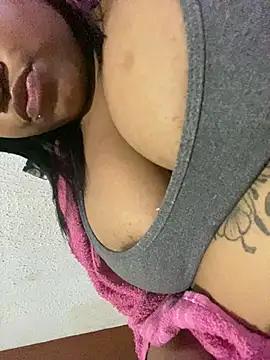 vic pretynhaa online show from March 12, 1:51 pm