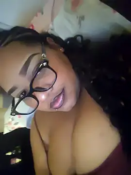 Snapshot of vic_pretynhaa chatting on February 11, 6:46 pm vic pretynhaa online show from February 11, 6:46 pm