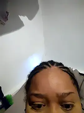 Snapshot of vic_pretynhaa chatting on February 16, 12:23 pm vic pretynhaa online show from February 16, 12:23 pm