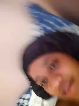 Snapshot of vic_pretynhaa chatting on May 14, 2:13 pm vic pretynhaa online show from May 14, 2:13 pm