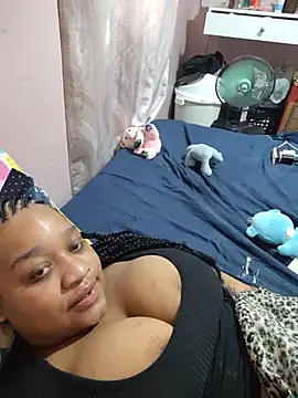 Snapshot of vic_pretynhaa chatting on July 3, 1:28 pm vic pretynhaa online show from July 3, 1:28 pm