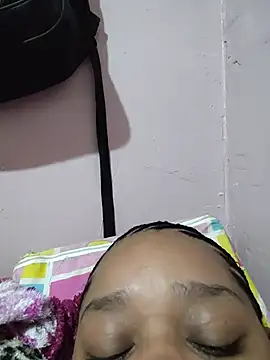 Snapshot of vic_pretynhaa chatting on July 4, 1:28 pm vic pretynhaa online show from July 4, 1:28 pm