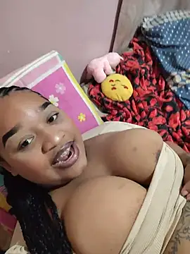 Snapshot of vic_pretynhaa chatting on July 8, 7:40 pm vic pretynhaa online show from July 8, 7:40 pm