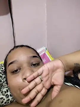 Snapshot of vic_pretynhaa chatting on July 18, 1:15 pm vic pretynhaa online show from July 18, 1:15 pm