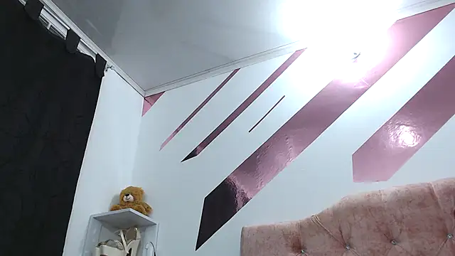 Snapshot of Kitten_Hot_ chatting on September 10, 10:26 am Kitten Hot online show from September 10, 10:26 am