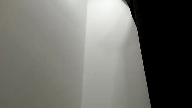 Snapshot of Kitten_Hot_ chatting on December 5, 11:08 am Kitten Hot online show from December 5, 11:08 am