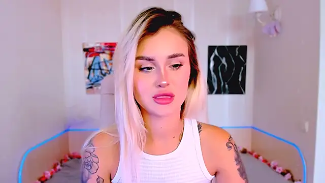  Ravenaa online show from October 4, 12:03 pm