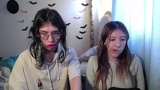 Snapshot of BRIAR_AND_BLAIR chatting on September 24, 3:48 pm BRIAR AND BLAIR online show from September 24, 3:48 pm