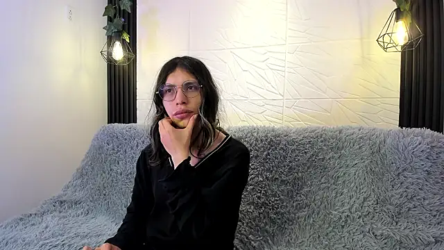 Snapshot of BRIAR_AND_BLAIR chatting on October 29, 1:24 pm BRIAR AND BLAIR online show from October 29, 1:24 pm