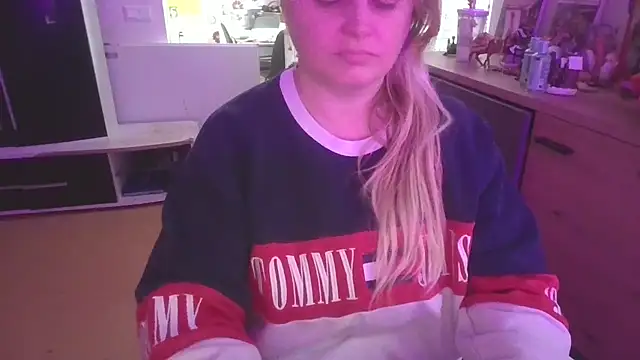 Meliss Official9 online show from December 22, 9:17 am