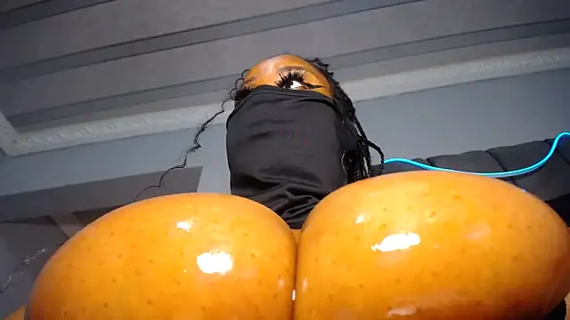 Snapshot of XPanther_24 chatting on March 14, 7:03 am XPanther 24 online show from March 14, 7:03 am