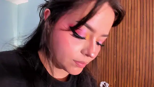 Snapshot of curvy_rousi chatting on September 28, 11:37 am curvy rousi online show from September 28, 11:37 am