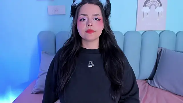 Snapshot of curvy_rousi chatting on October 4, 11:41 am curvy rousi online show from October 4, 11:41 am