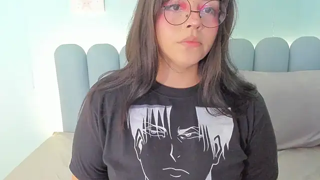 Snapshot of curvy_rousi chatting on October 21, 11:44 am curvy rousi online show from October 21, 11:44 am