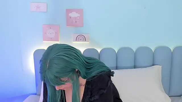 Snapshot of curvy_rousi chatting on November 18, 11:47 am curvy rousi online show from November 18, 11:47 am