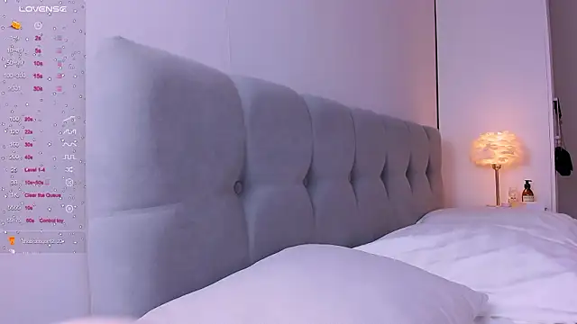 Snapshot of sharon_forever chatting on March 21, 11:12 pm sharon forever online show from March 21, 11:12 pm