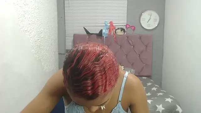 vainillaplaypussy online show from January 7, 1:24 pm