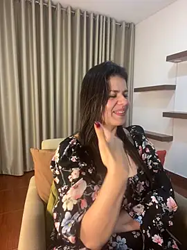 Alice Biel online show from February 1, 3:30 am