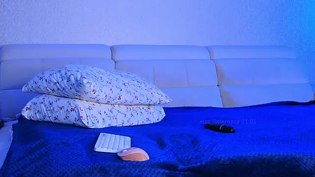 elsa limerence online show from January 11, 6:24 am