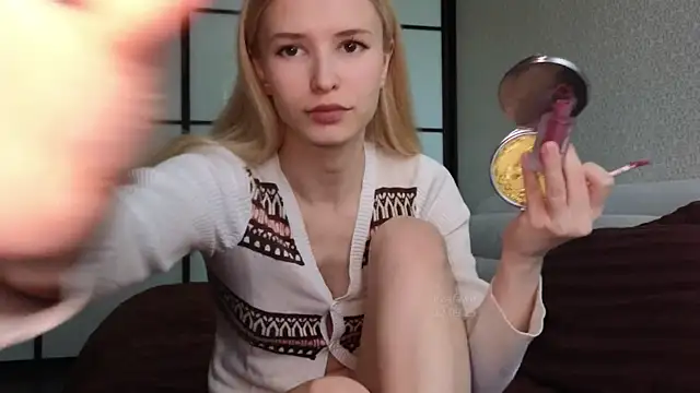 elsa limerence online show from September 12, 10:15 am