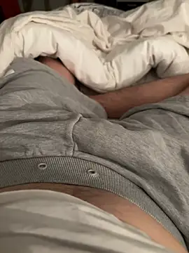 Snapshot of val6910 chatting on February 19, 8:31 pm val6910 online show from February 19, 8:31 pm