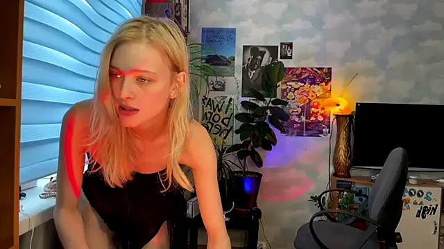 Evvie Summn1 online show from February 23, 5:34 am