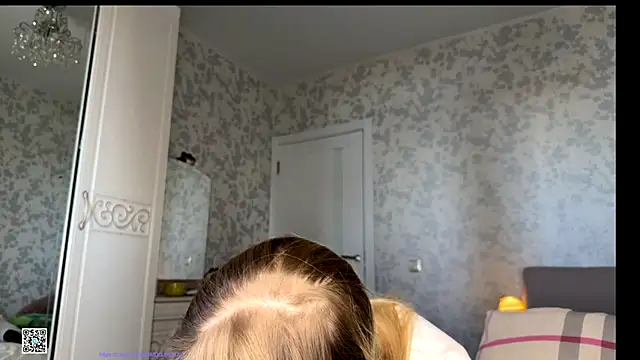 Evvie Summn1 online show from October 5, 3:49 am