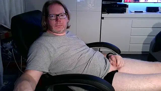 VSteph online show from October 1, 7:42 pm