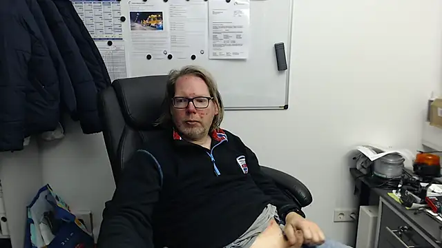 VSteph online show from November 26, 4:19 pm