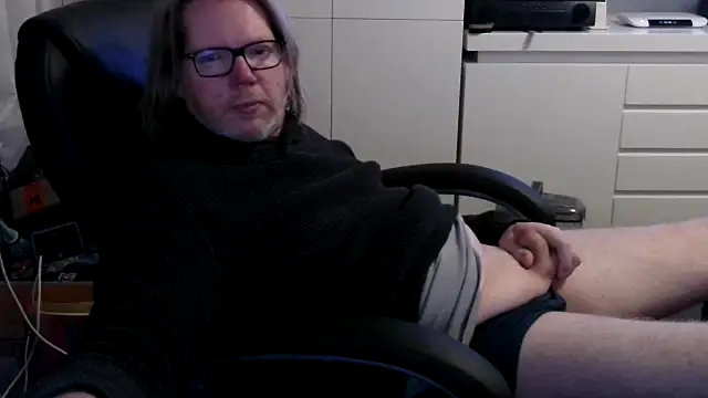 VSteph online show from December 18, 11:00 pm